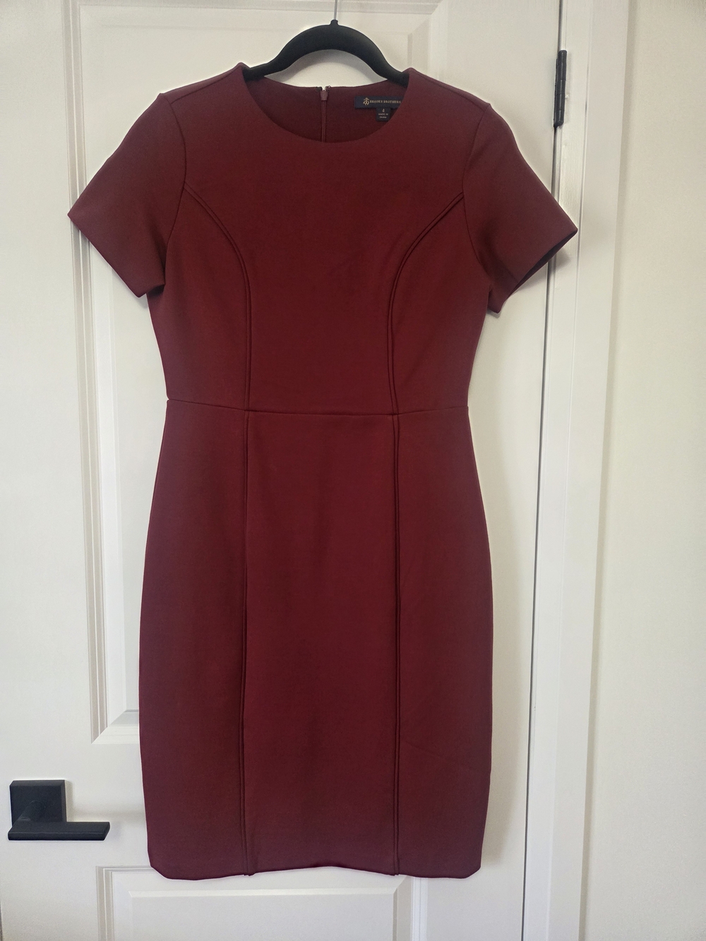 Classic Short-Sleeve Sheath Dress in Wine